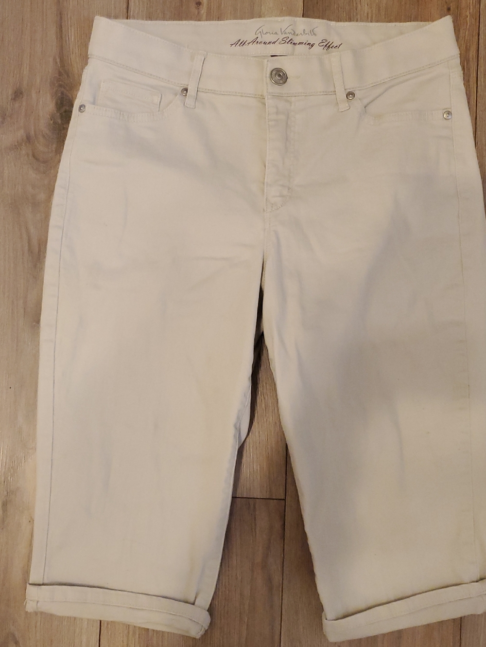 Gloria Vanderbilt Cream Ankle-Length Cropped Jeans
